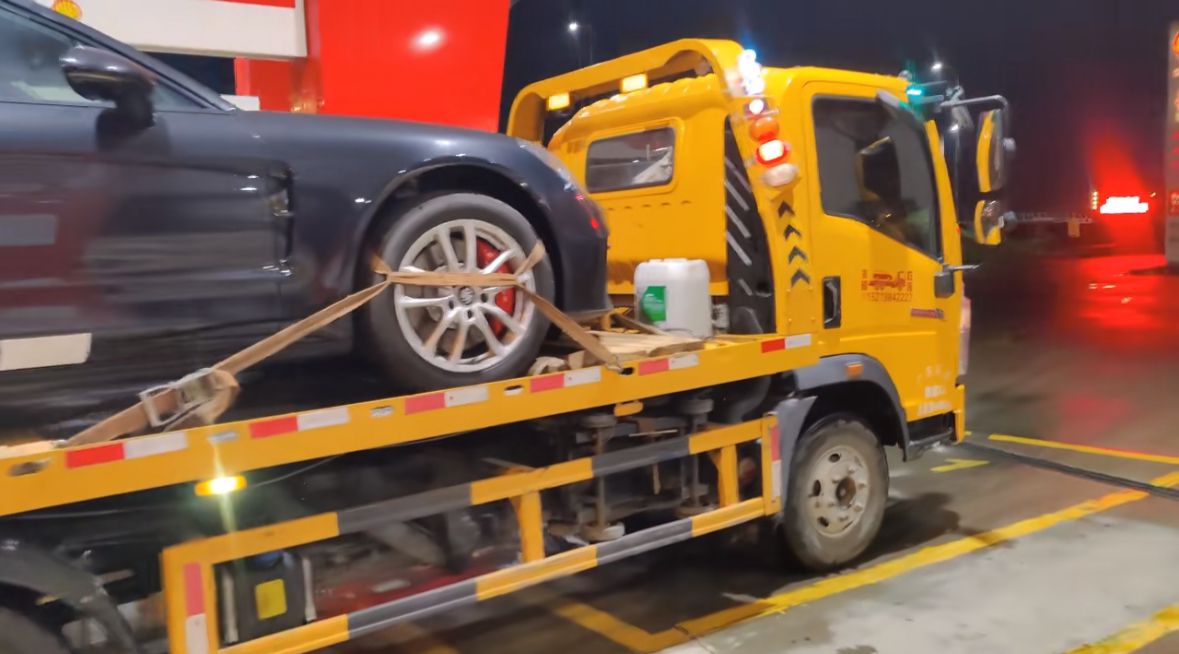 渝北行车途中遇到突发状况该如何呼叫道路救援？